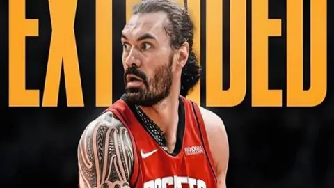 伍家朗激战84分钟羽毛球大赛晋级，八强对决奈良冈功大