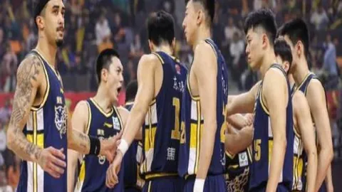 广州队末段连进三球，大胜丹东腾跃，喜迎两连胜！